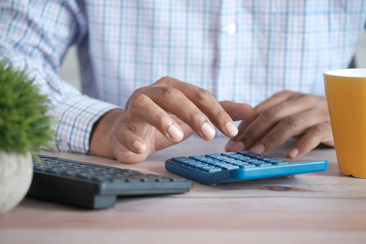 Use our car loan calculator