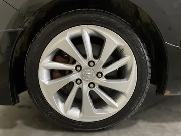 2017 Acura ILX - image 7