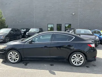 2017 Acura ILX - image 4