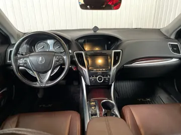 2015 Acura TLX - image 4