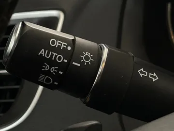 2017 Acura TLX - image 17