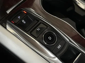 2017 Acura TLX - image 32