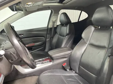 2017 Acura TLX - image 3