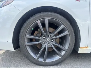 2018 Acura TLX - image 7