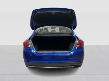 2016 Chrysler 200 - image 12