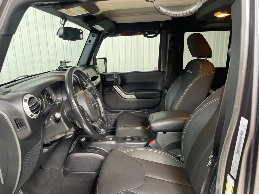 2016 Jeep Wrangler Unlimited Sahara 4WD, photo 9