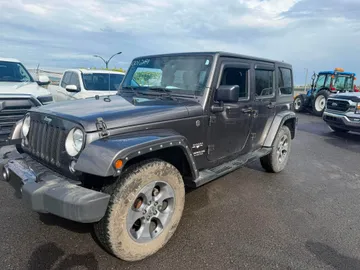 2016 Jeep Wrangler Unlimited - image 3