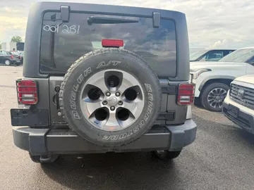 2016 Jeep Wrangler Unlimited - image 6