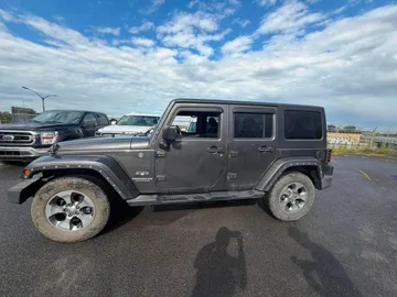 2016 Jeep Wrangler Unlimited - image 4