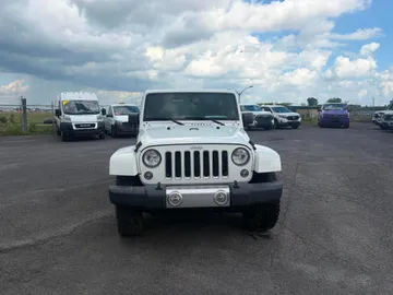 2018 Jeep Wrangler JK Unlimited - image 2