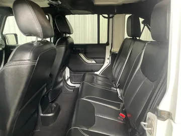 2018 Jeep Wrangler JK Unlimited - image 14