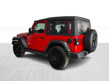 2018 Jeep Wrangler - image 10