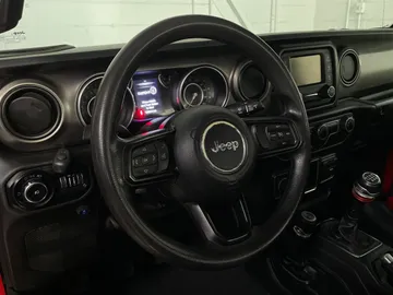 2018 Jeep Wrangler - image 15