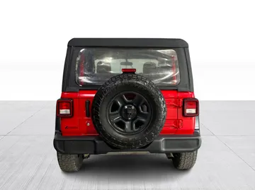 2018 Jeep Wrangler - image 11