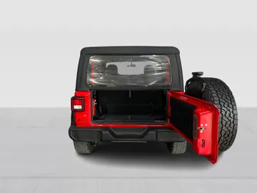 2018 Jeep Wrangler - image 12