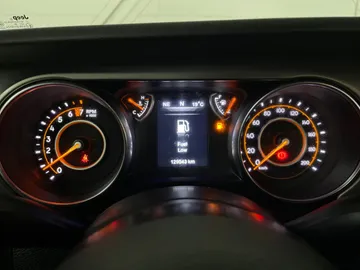 2018 Jeep Wrangler - image 14