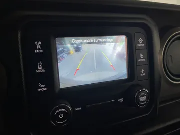 2018 Jeep Wrangler - image 17