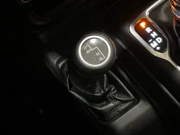 2019 Jeep Wrangler - image 19