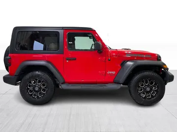 2019 Jeep Wrangler - image 2