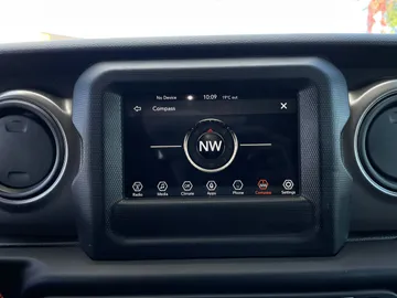 2023 Jeep Wrangler - image 18