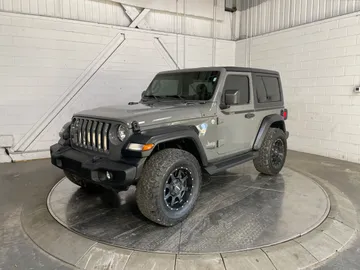 2020 Jeep Wrangler - image 3