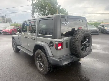 2023 Jeep Wrangler - image 6