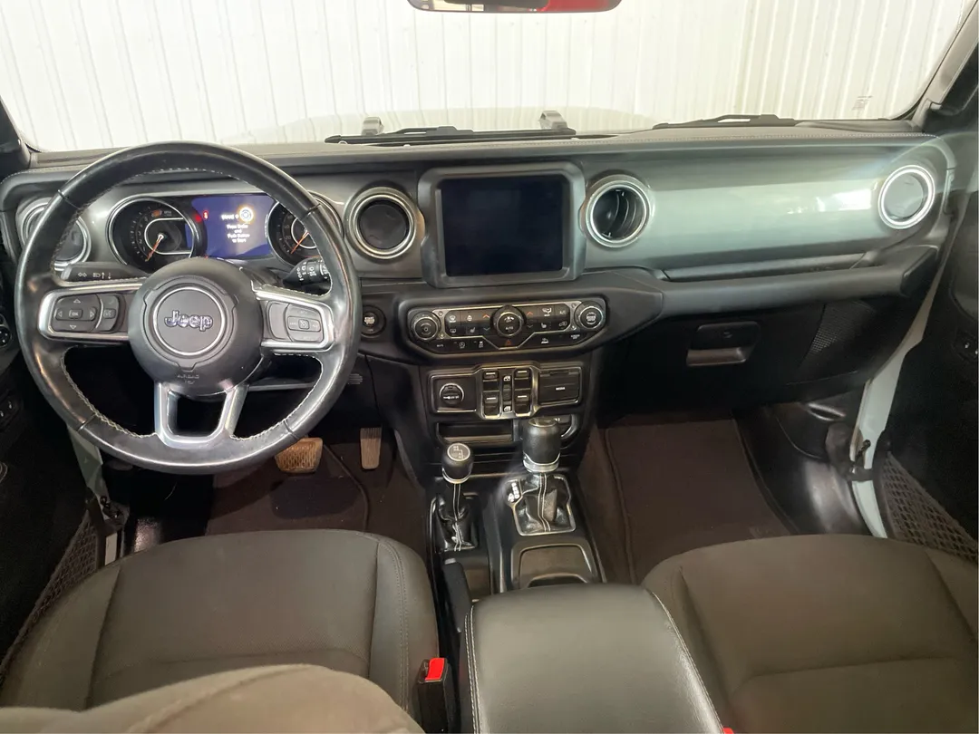 2023 Jeep Wrangler — photo 4