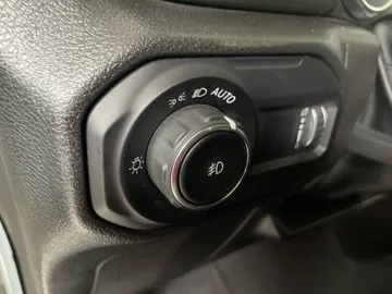 2023 Jeep Wrangler - image 17