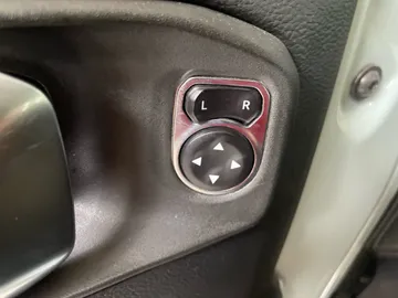 2023 Jeep Wrangler - image 24