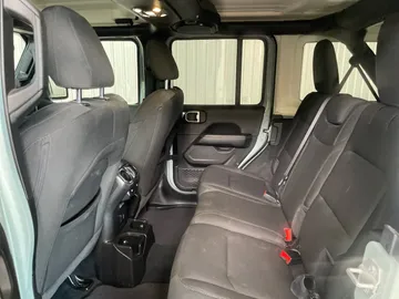2023 Jeep Wrangler - image 14