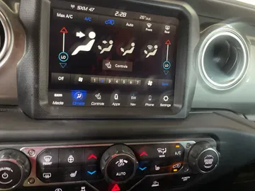2023 Jeep Wrangler - image 20