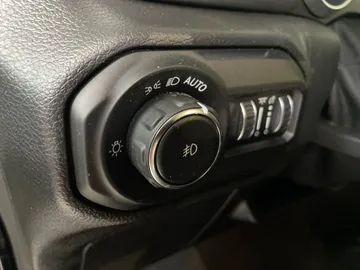 2021 Jeep Wrangler - image 17