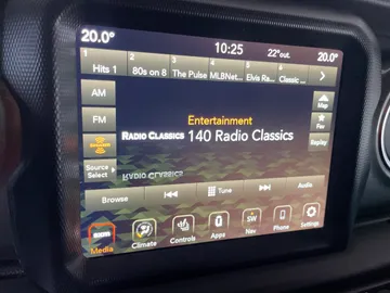 2021 Jeep Wrangler - image 27