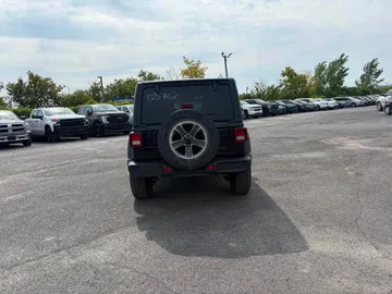 2021 Jeep Wrangler - image 6