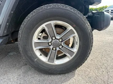 2021 Jeep Wrangler - image 7