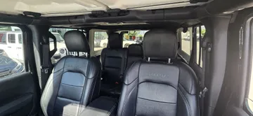 2019 Jeep Wrangler Unlimited - image 7