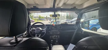 2019 Jeep Wrangler Unlimited - image 8
