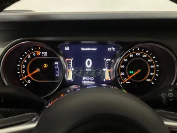2021 Jeep Wrangler - image 17