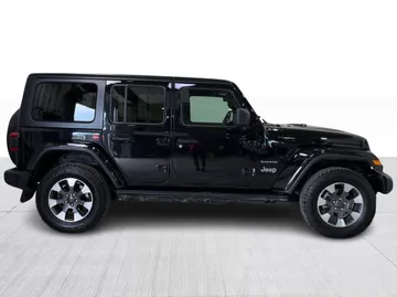 2021 Jeep Wrangler - image 2