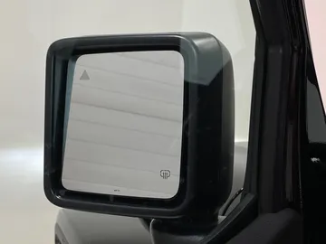 2021 Jeep Wrangler - image 18