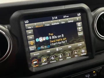 2021 Jeep Wrangler - image 28