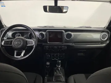 2021 Jeep Wrangler - image 4