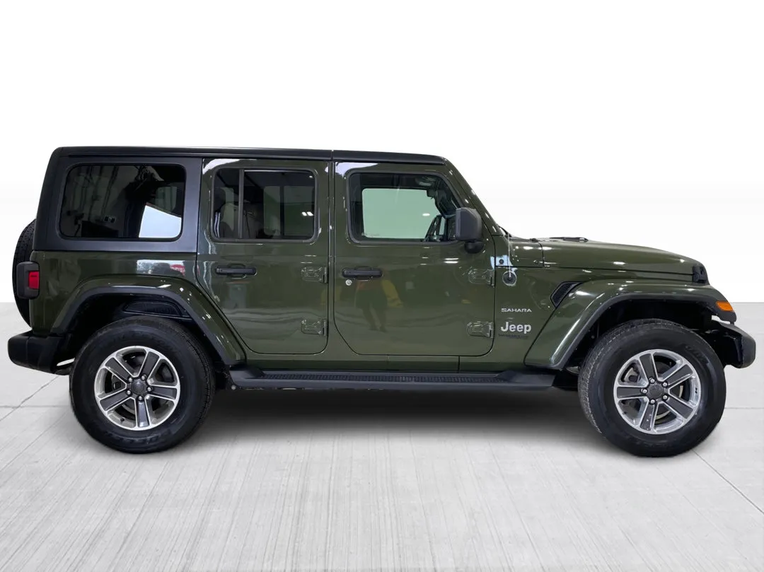 2021 Jeep Wrangler — photo 2