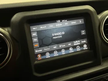 2021 Jeep Wrangler - image 28