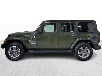 2021 Jeep Wrangler - image 10