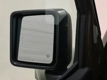 2021 Jeep Wrangler - image 18