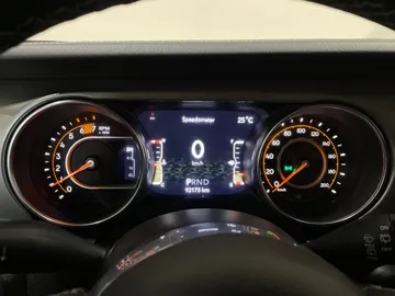 2021 Jeep Wrangler - image 17