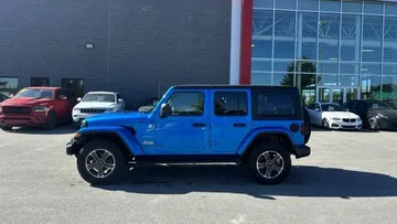 2023 Jeep Wrangler - image 4
