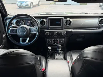 2021 Jeep Wrangler - image 9