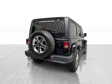 2021 Jeep Wrangler - image 14